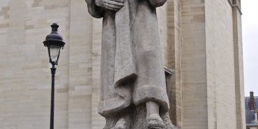 Statue de Jean-Jacques Rousseau au Panthéon